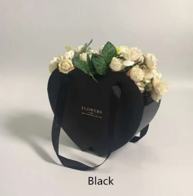 Caja en Forma de Corazón Negra