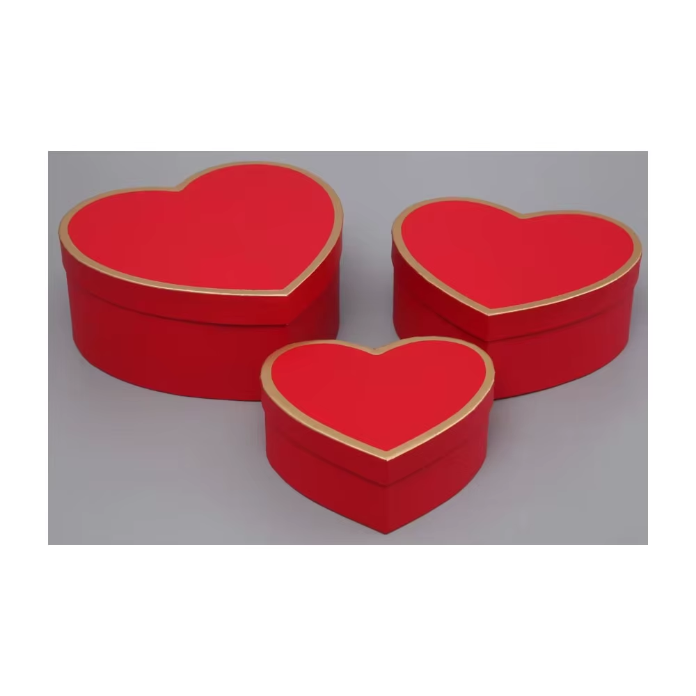 Caja corazon con orilla dorada